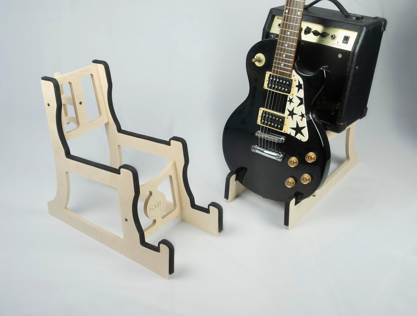 Handmade Guitar Amplifier & Guitar Stand – Compact All-in-One Design